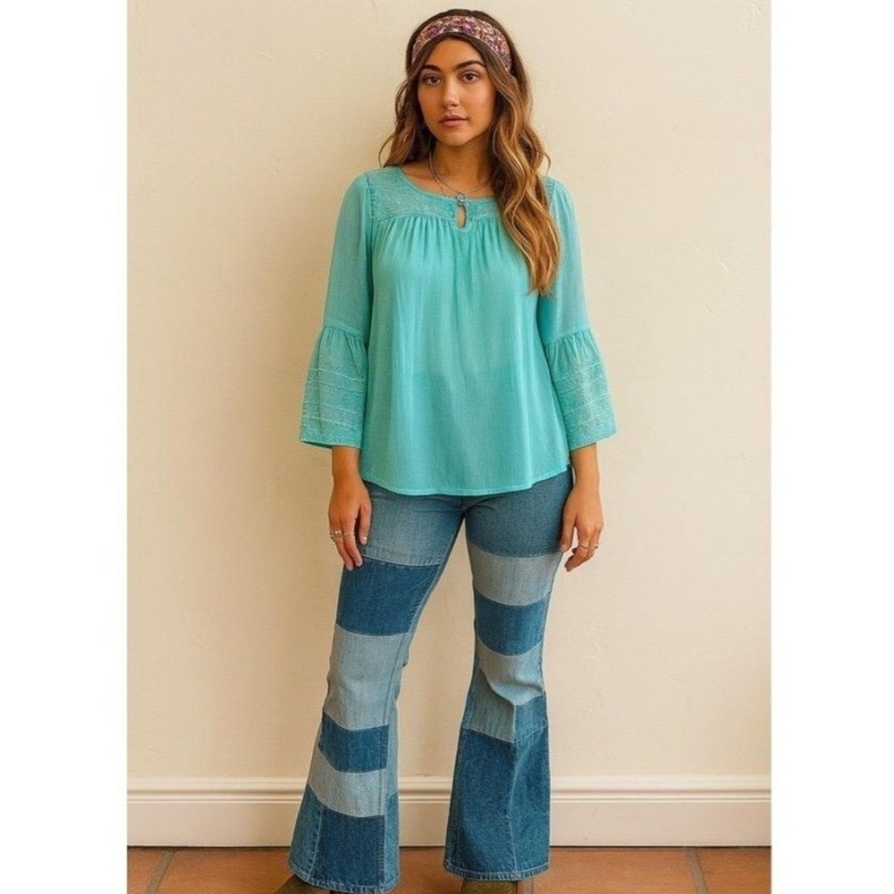 St. John's Bay Blouse Women's Petite S Aqua Embroidered Bell Sleeve Bohemian